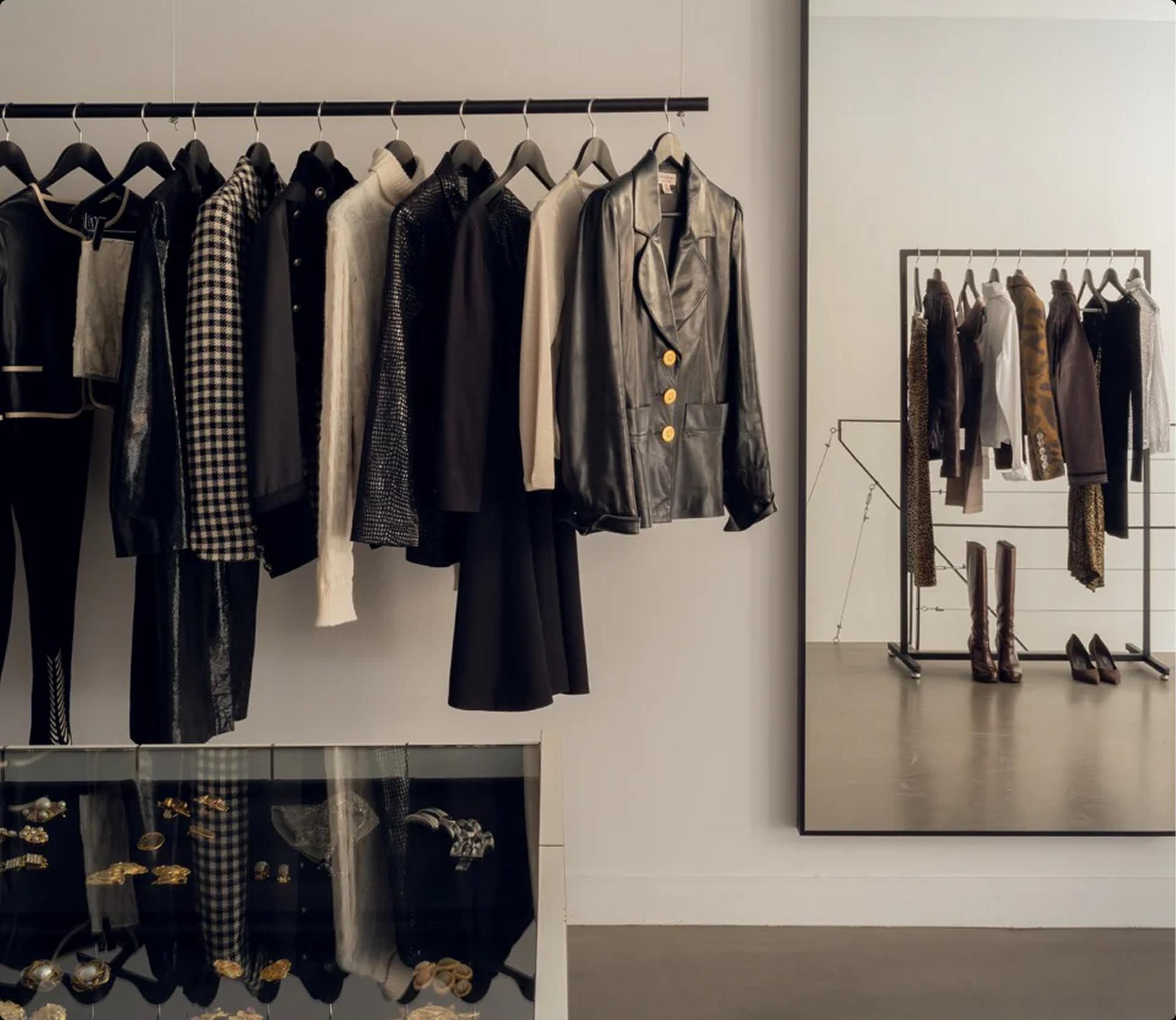 Image - Paris City guide - Card Grid (5) - Card (2)