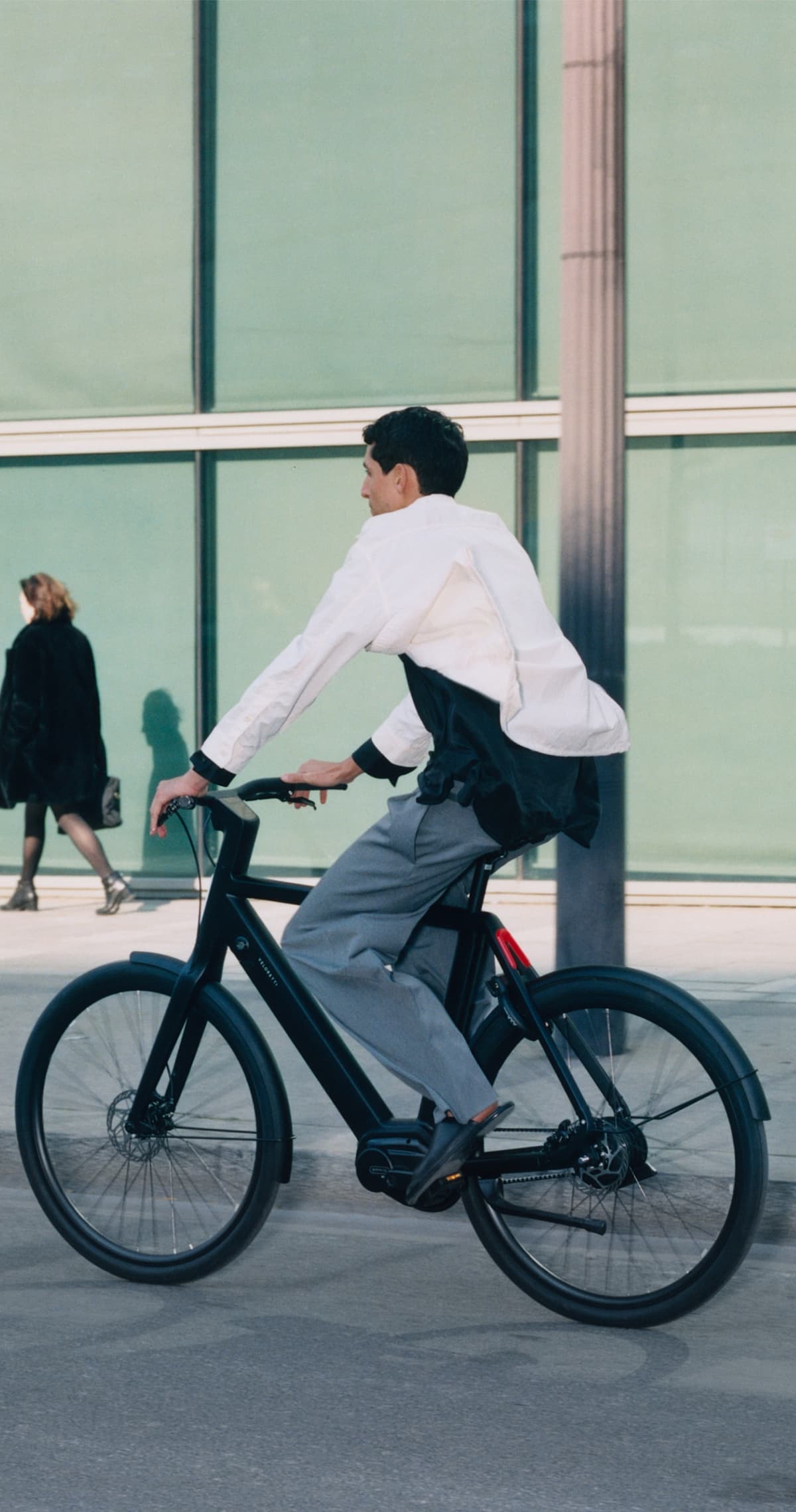 Image - Journal - 28-inch Electric - Carousel Item (1) - Mobile