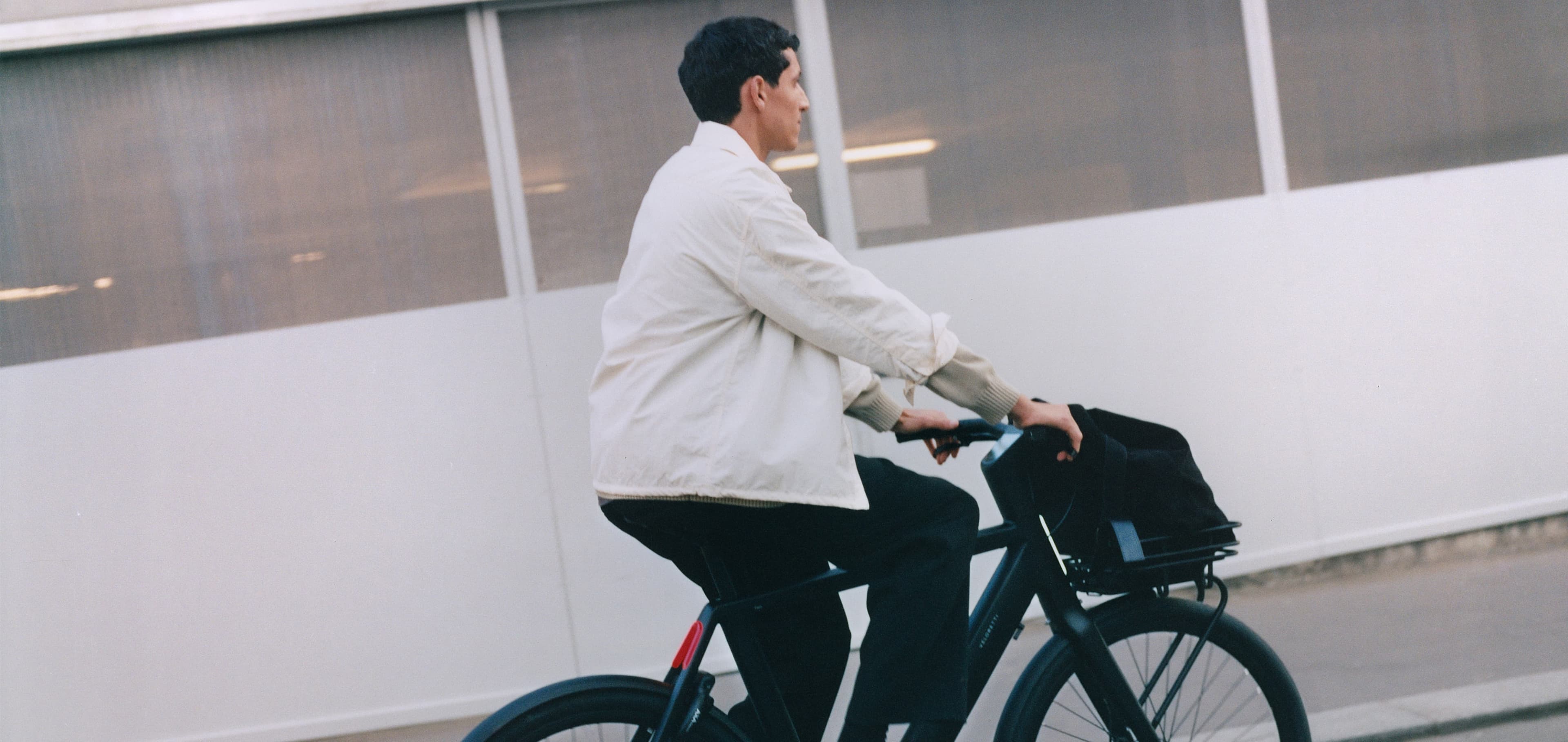 Accessories Overview-Carousel-Banner-Desktop-Image